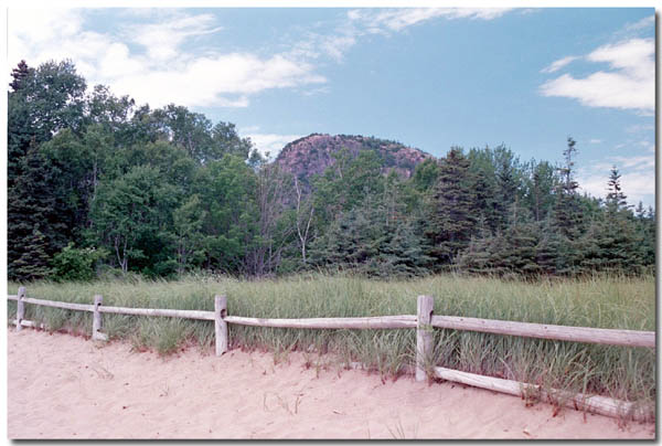 acadia0702_16