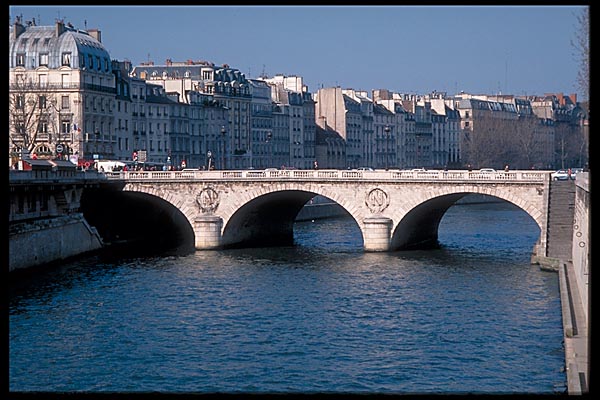 Pont Saint-Michel, Paris